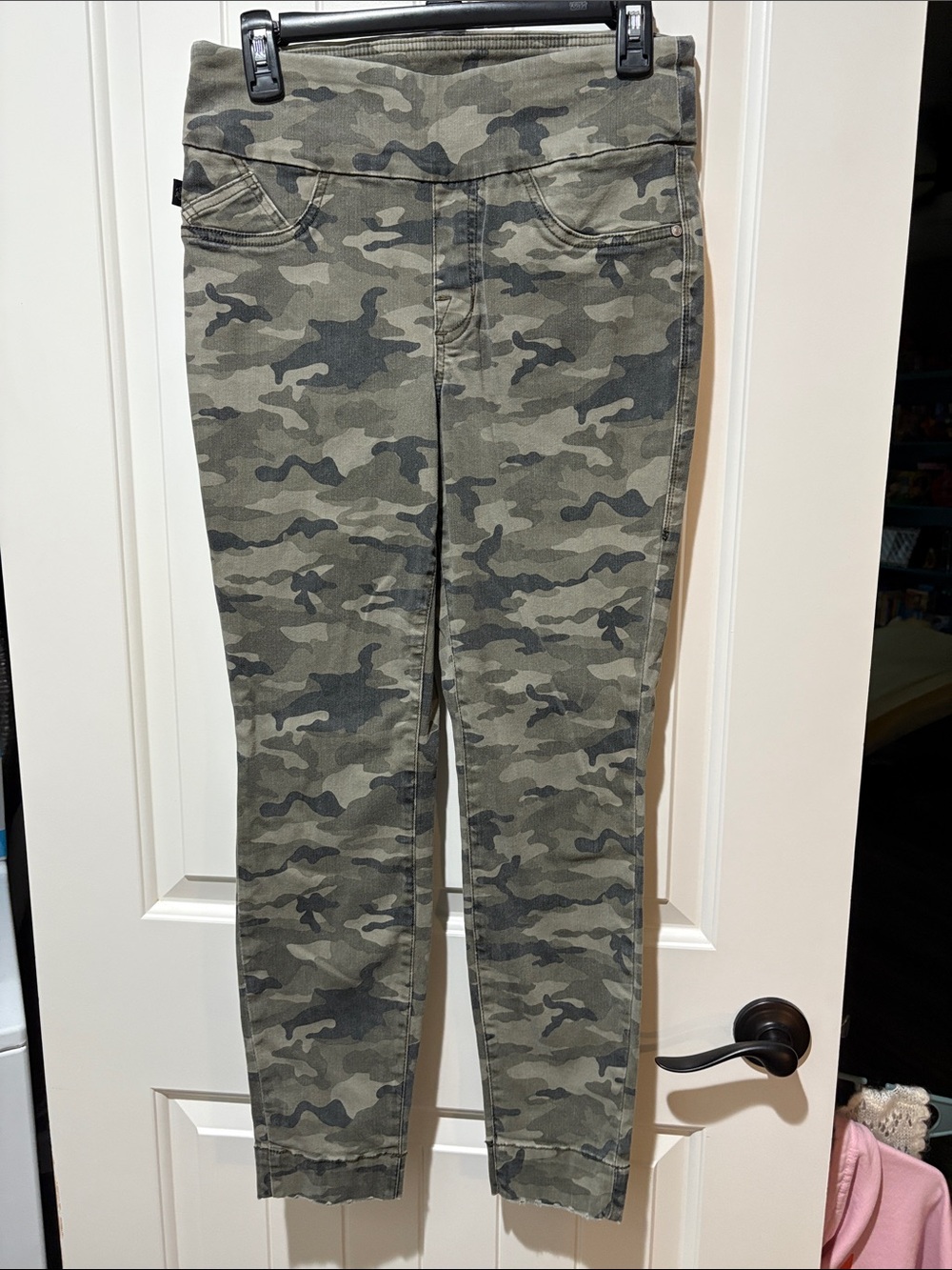 Rock & Republic Camo Skinny Jeans in Olive and Gray